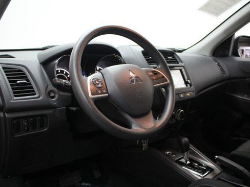 Used 2024 Mitsubishi Outlander Sport ES image 6