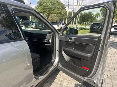 Used 2025 Hyundai Santa Fe SEL FWD image 23