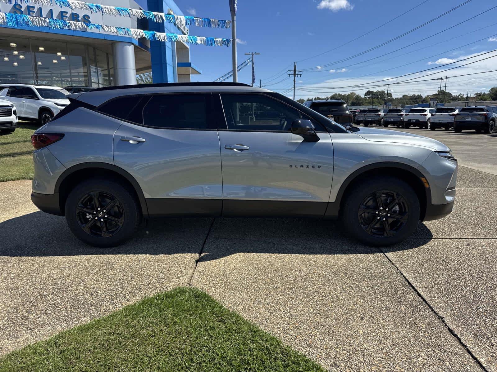 New 2026 Chevrolet Blazer LT w/ Convenience Package FWD image 6
