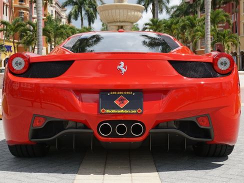 Used 2010 Ferrari 458 Italia Coupe RWD image 38