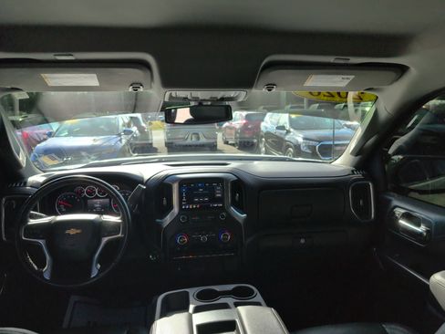 Used 2020 Chevrolet Silverado 1500 LTZ image 30