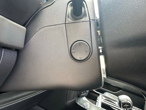 Certified 2023 Ford F150 Lariat w/ Equipment Group 502A High image 29