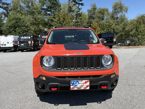 Used 2015 Jeep Renegade Trailhawk w/ Popular Equipment Group AWD/4WD image 2