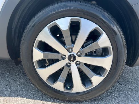 Used 2022 Kia Telluride EX w/ EX Premium Package FWD image 20