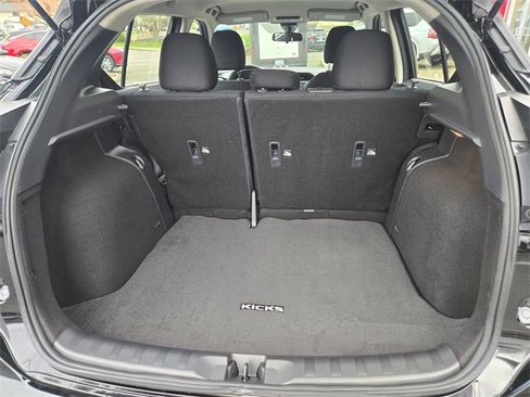 Used 2024 Nissan Kicks S image 14