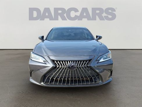 Used 2023 Lexus ES 350 w/ Premium Package FWD image 2