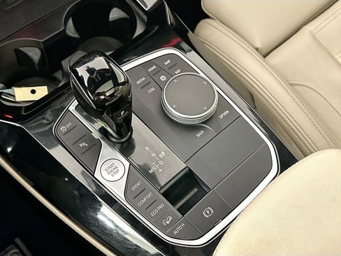 Certified 2023 BMW X4 M40i w/ Premium Package image 18