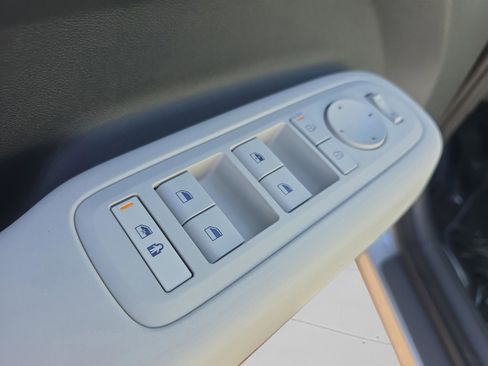 New 2026 Hyundai Santa Fe SE image 19