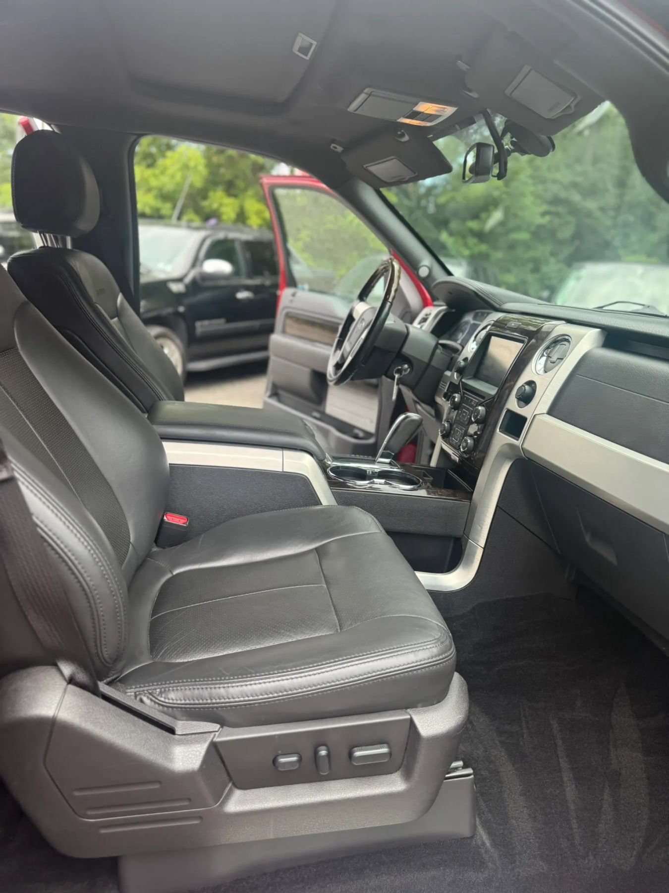 Used 2013 Ford F150 Platinum AWD/4WD image 13