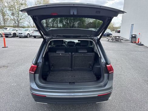Used 2020 Volkswagen Tiguan SEL AWD/4WD image 10