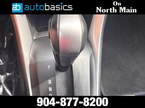 Used 2021 Chevrolet Trax LT FWD image 33