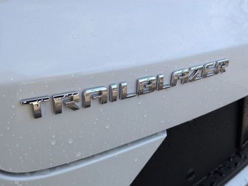 New 2026 Chevrolet TrailBlazer LT w/ LT Cold Weather Package AWD/4WD image 31
