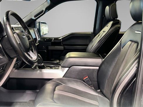 Used 2019 Ford F150 Platinum w/ Equipment Group 701A Luxury image 11