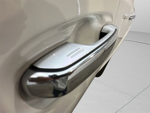 Used 2021 Toyota 4Runner Limited image 5