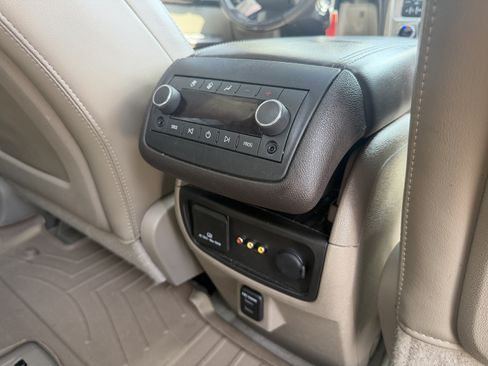Used 2015 GMC Acadia Denali FWD image 30