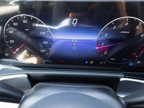 Certified 2025 Mercedes-Benz GLB 250 image 3