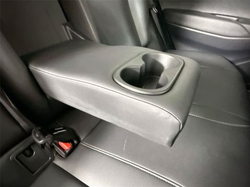 Certified 2025 Toyota Corolla Cross XLE FWD image 37