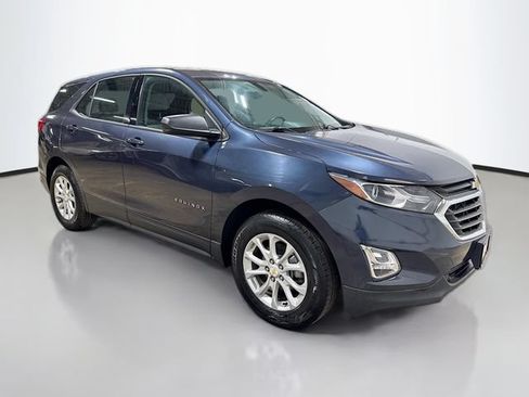 Used 2018 Chevrolet Equinox LS FWD image 3