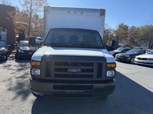 Used 2017 Ford E-350 and Econoline 350 Super Duty image 2