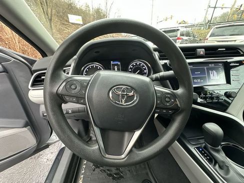 Used 2020 Toyota Camry LE image 13