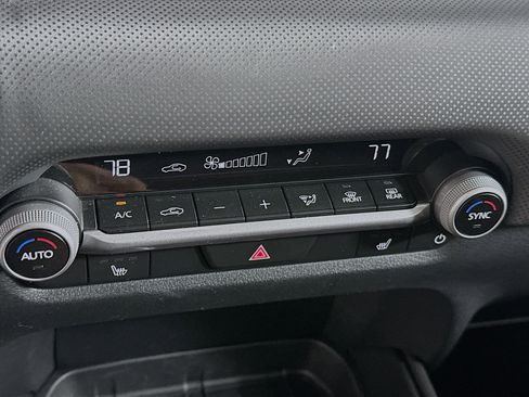 Used 2025 MAZDA CX-50 AWD 2.5 S w/ Premium Package image 24