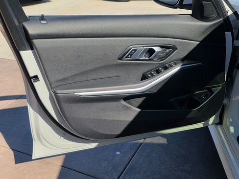 Used 2020 BMW 330i Sedan w/ Convenience Package image 28