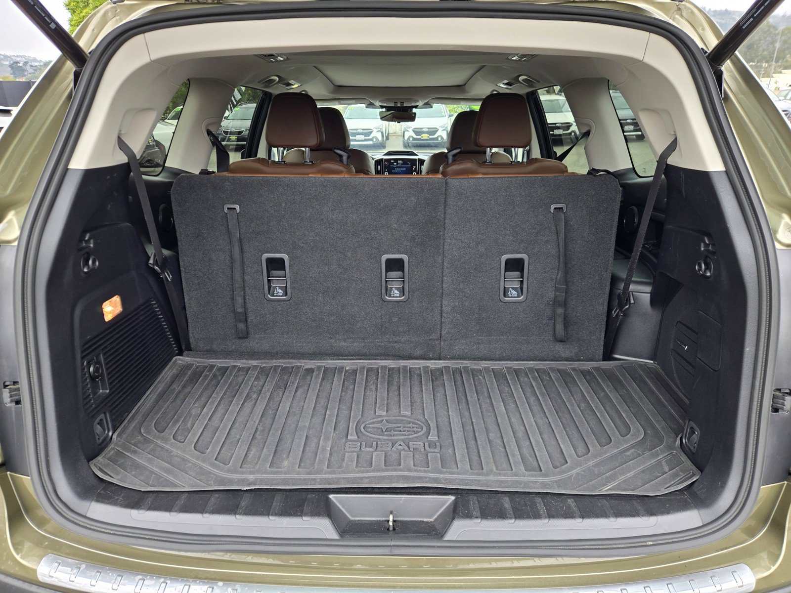 Used 2023 Subaru Ascent Touring AWD/4WD image 27