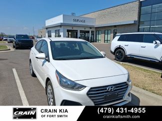 Used 2019 Hyundai Accent SE video 1