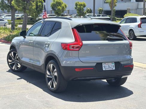 Certified 2024 Volvo XC40 B5 Ultimate w/ Protection Package Premier AWD/4WD image 7