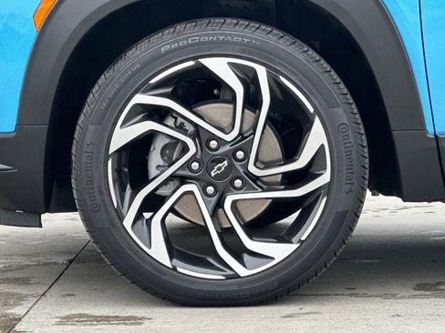 Used 2025 Chevrolet TrailBlazer RS w/ Driver Confidence Package image 25