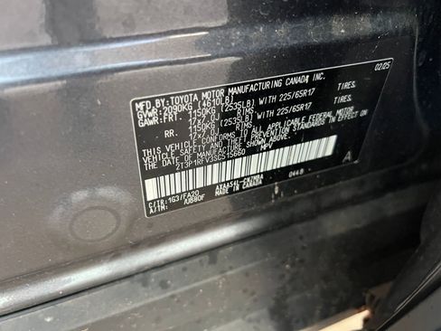 Used 2025 Toyota RAV4 XLE w/ Convenience Package image 30