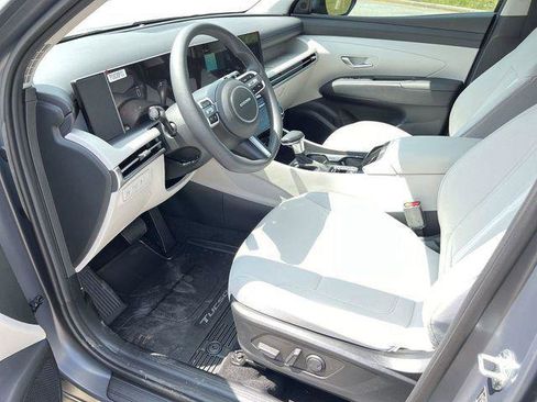 New 2025 Hyundai Tucson SEL image 10