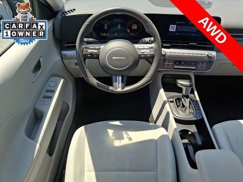 Used 2024 Hyundai Kona SEL AWD/4WD image 11