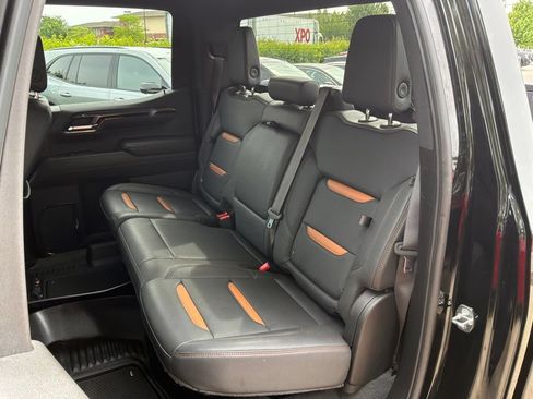 Used 2024 GMC Sierra 1500 AT4 w/ Technology Package AWD/4WD image 23