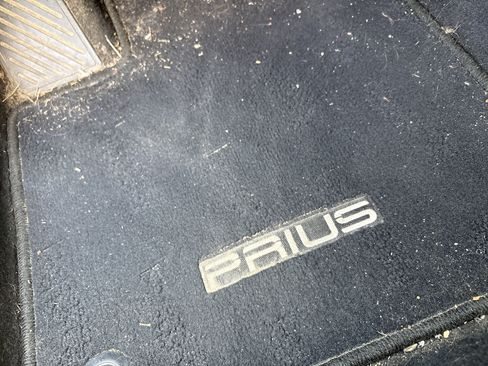 Used 2016 Toyota Prius Two FWD image 17