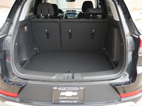 Used 2023 Chevrolet TrailBlazer LT w/ Convenience Package FWD image 7