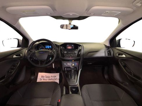 Used 2016 Ford Focus SE w/ Reverse Sensing Package image 21