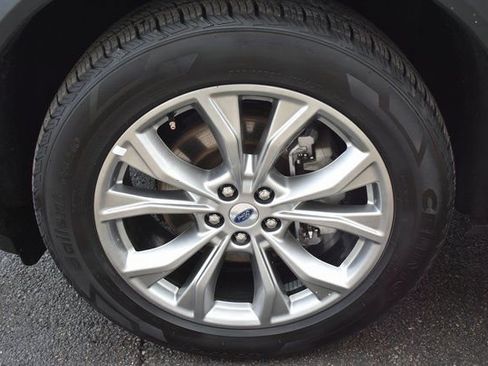 Used 2023 Ford Explorer Limited image 53