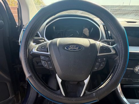 Used 2017 Ford Edge Titanium w/ Equipment Group 301A FWD image 8