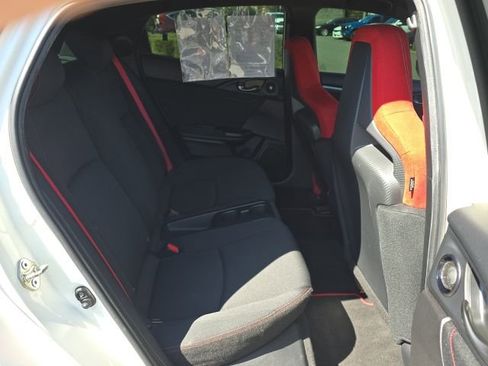 Used 2018 Honda Civic Type R image 10