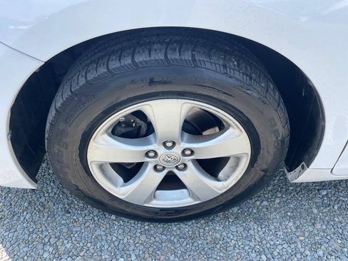 Used 2014 Toyota Sienna LE FWD image 29