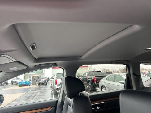 Used 2018 Honda CR-V Touring image 5