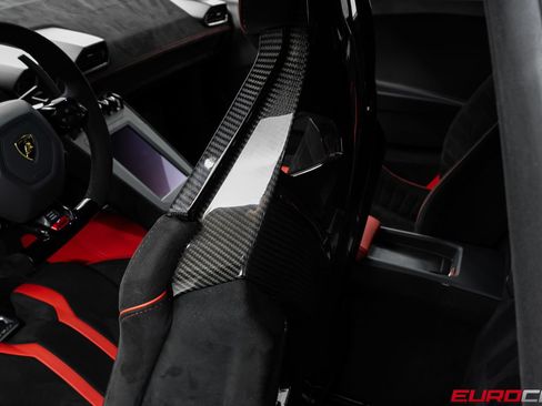 Used 2023 Lamborghini Huracan STO RWD image 45