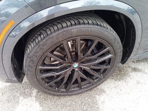 Used 2022 BMW X5 xDrive40i w/ M Sport Package image 10