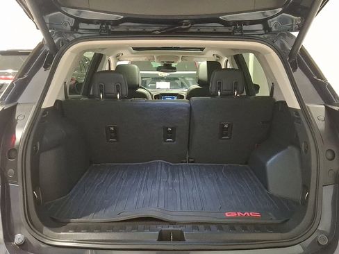 Used 2019 GMC Terrain Denali w/ Advanced Safety Package image 29