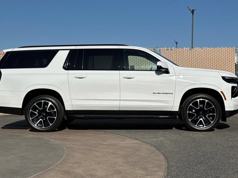 Certified 2026 Chevrolet Suburban RST RWD image 3