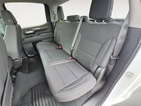 Used 2024 Chevrolet Silverado 1500 LT image 23