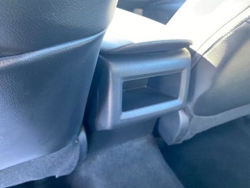 Used 2022 Toyota Camry SE image 18