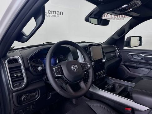 New 2026 RAM 1500 4x4 Crew Cab image 9