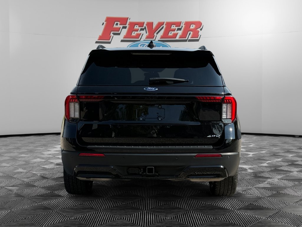Certified 2025 Ford Explorer ST-Line w/ ST-Line Street Pack AWD/4WD image 4